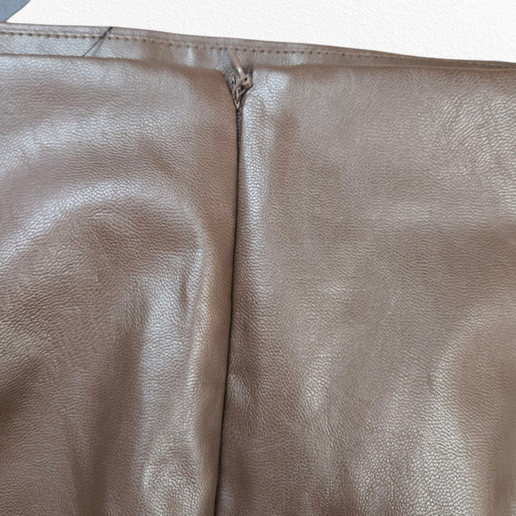 Lulus Dark Brown Vegan Leather Split Hem Walking the Walk Mini Skirt Size Small - Picture 11 of 12
